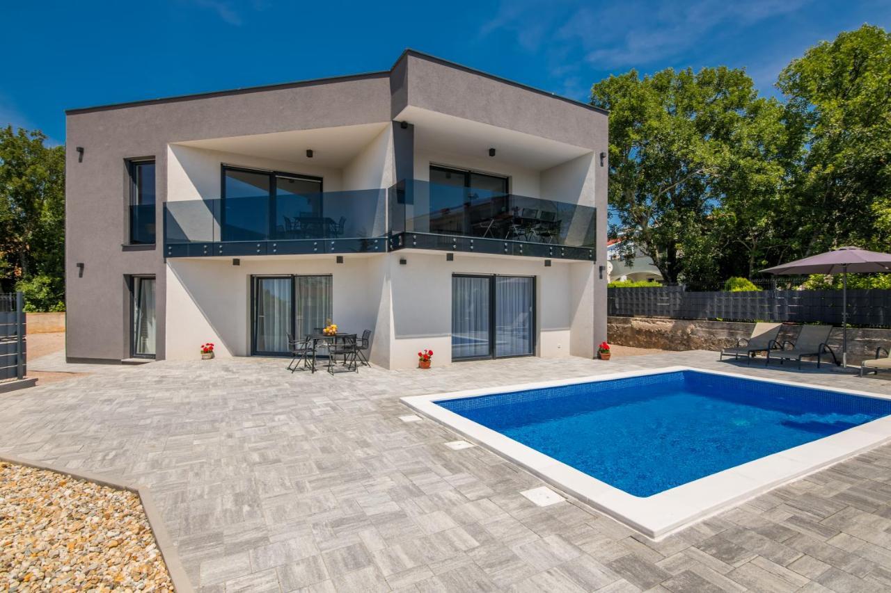 Apartments Villa "Aurea" With Pool Krk Town Exterior foto